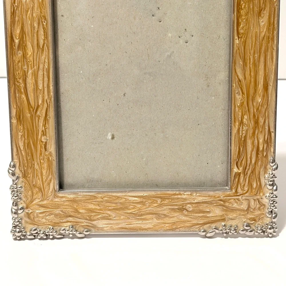 Ashleigh Manor Gold Enamel Beaded Corner 4x6 Picture Frame Tabletop Decor